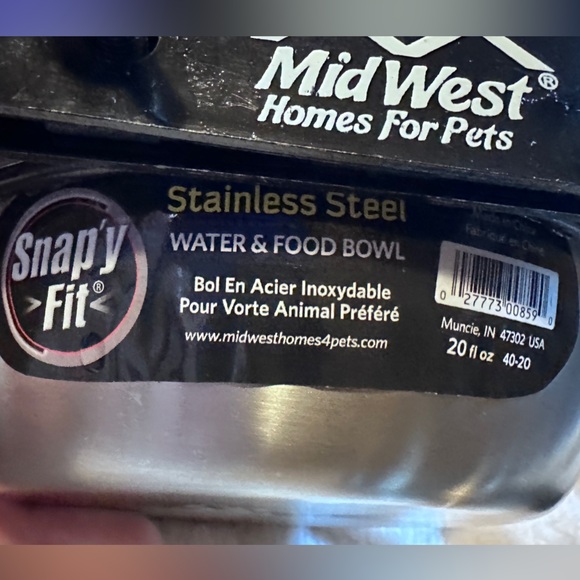 PAIR⭐️Snap'y Fit Stainless Steel Food & Water Bowls, Holds 20 Ounces, Set of 2 - Picture 9 of 14